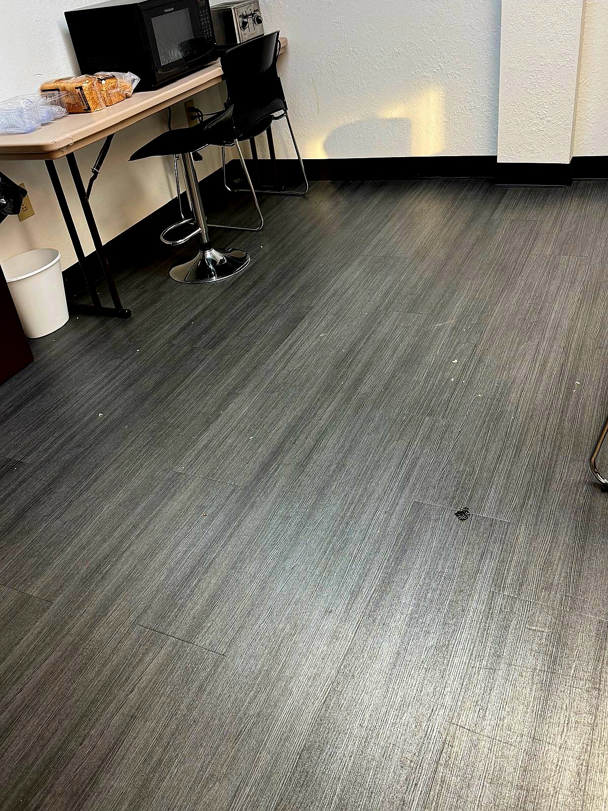 Clean kitchen